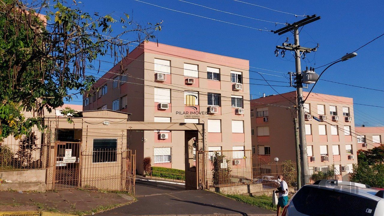 Apartamento de dois dormitórios com uma vaga de garagem no bairro Cristal em Porto Alegre. - Pilar Imóveis