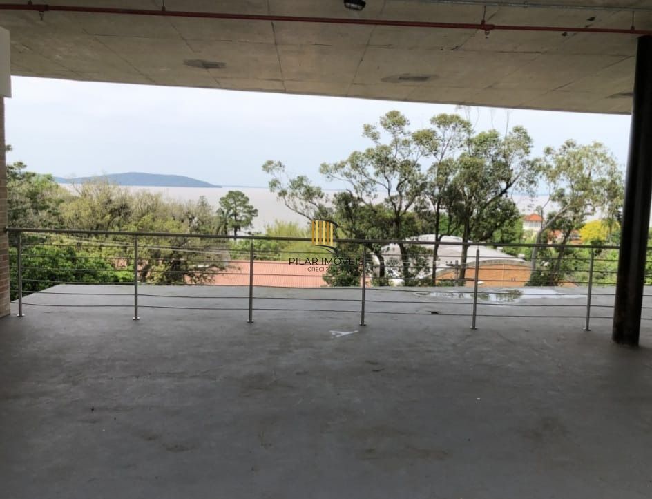 Prédio comercial no bairro Pedra Redonda