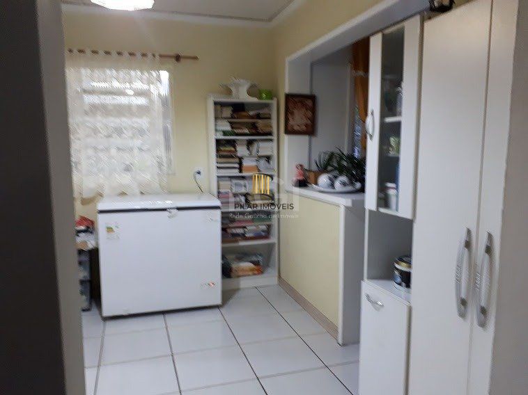 Casa com 4 dormitórios no bairro Vila Nova