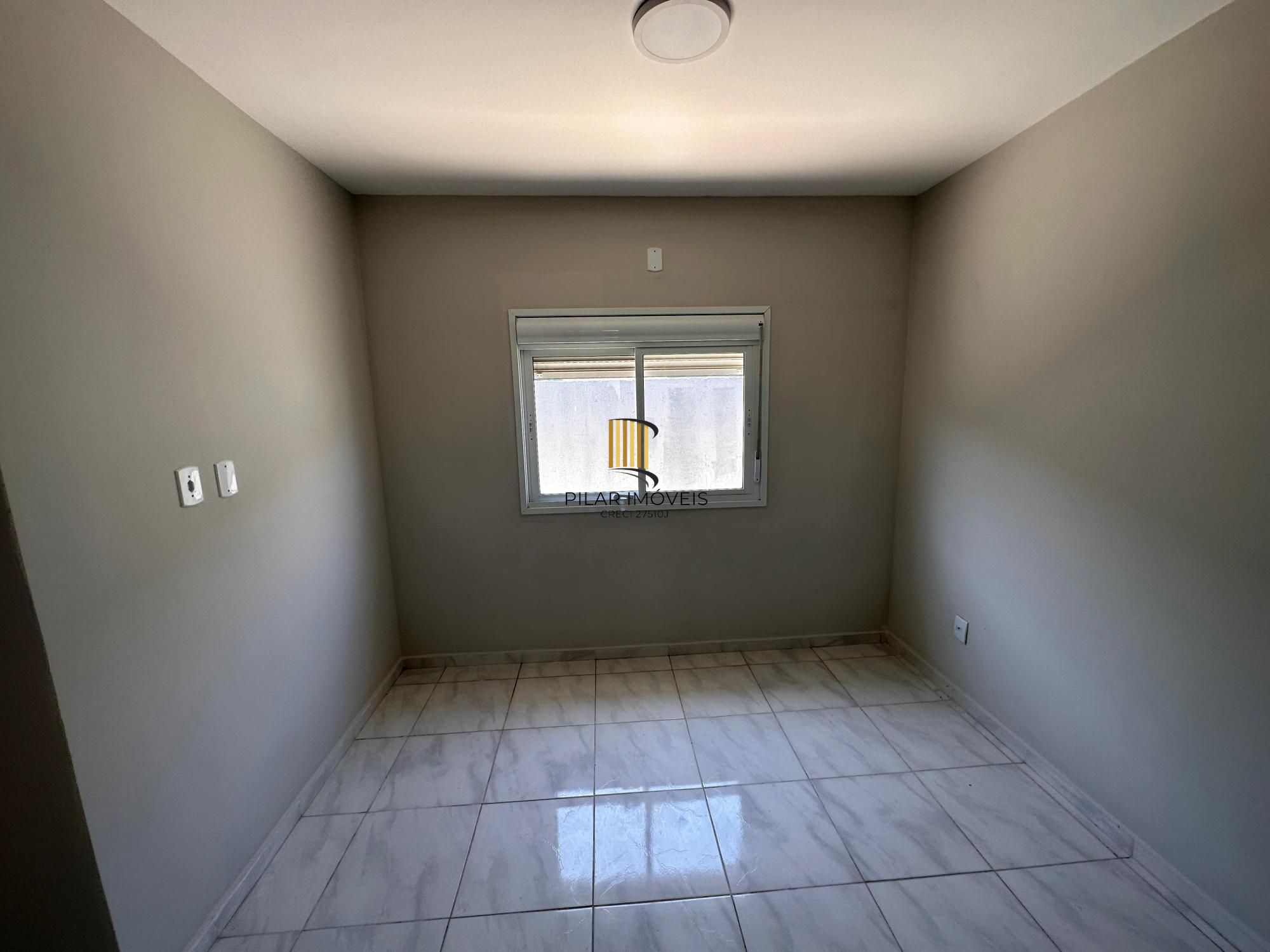 Casa no bairro Ponta Grossa / Aceita compra assistida