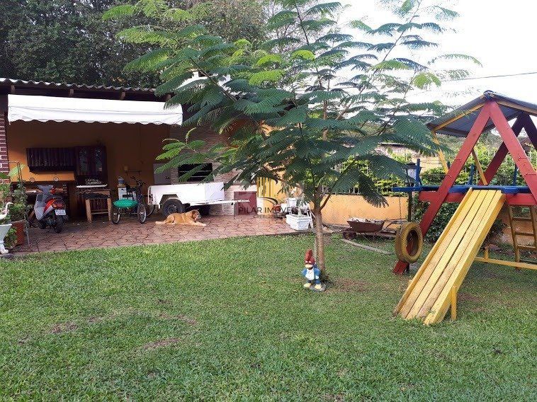 Casa com 4 dormitórios no bairro Vila Nova