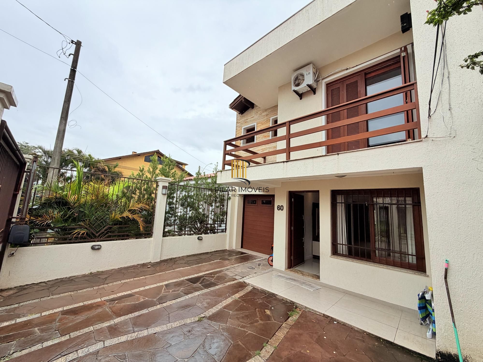 Casa de 2 dormitórios na hípica