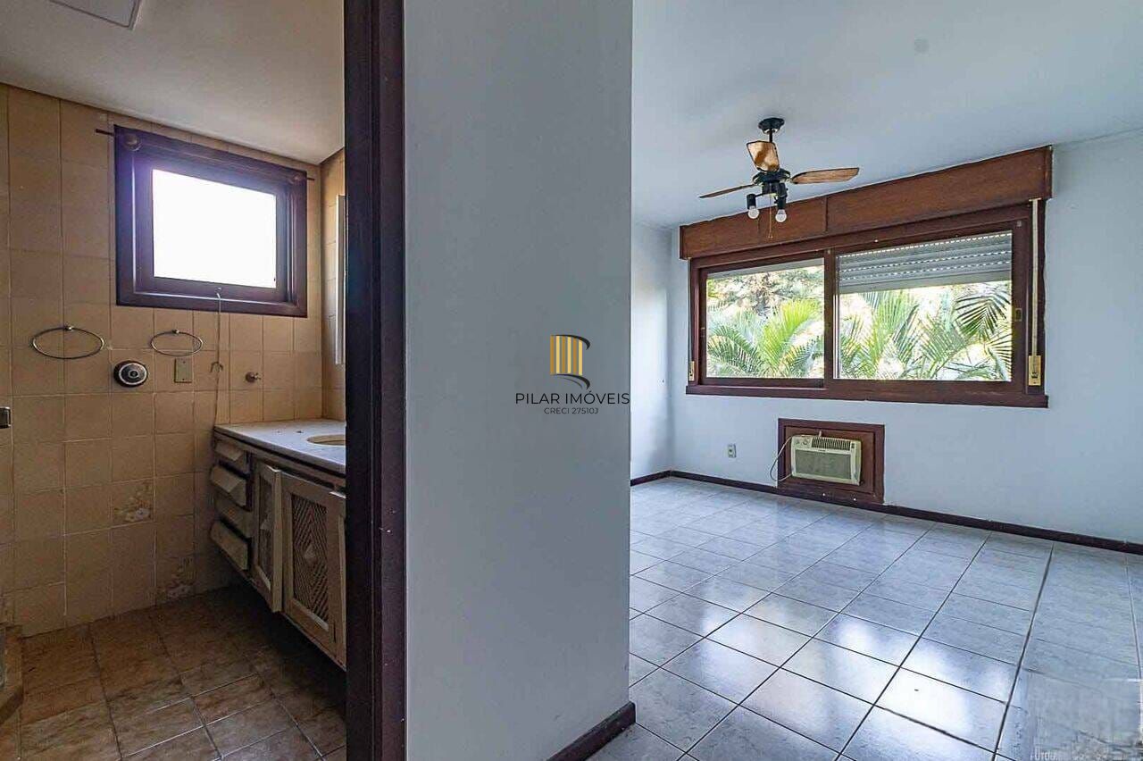 Apartamento no Bairro Jardim Lindóia -3 DORMITÓRIOS - 1 SUÍTE - 1 VAGA