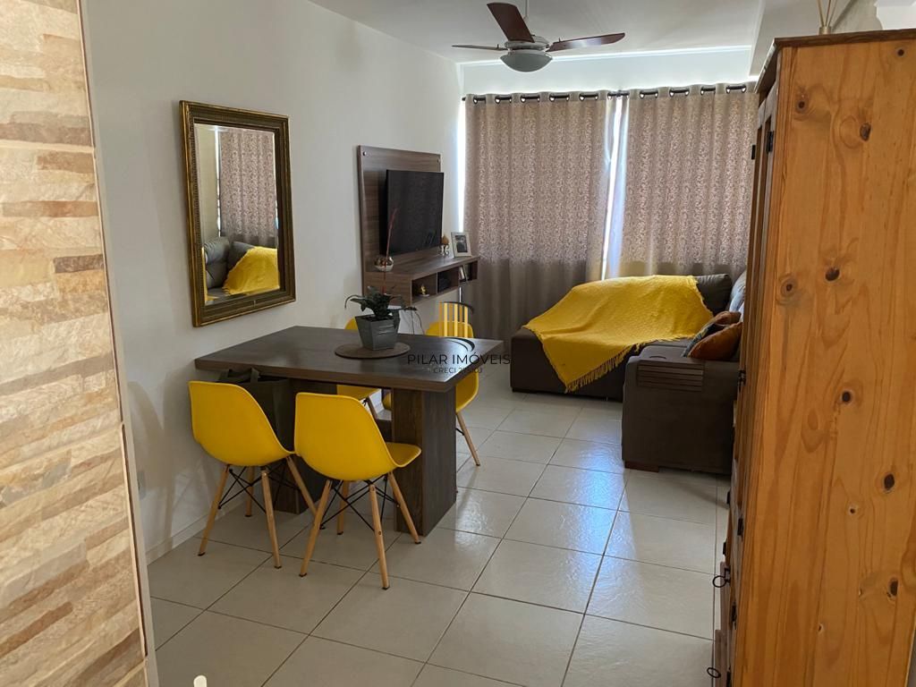 Apartamento no bairro Hípica - 2 dormitórios