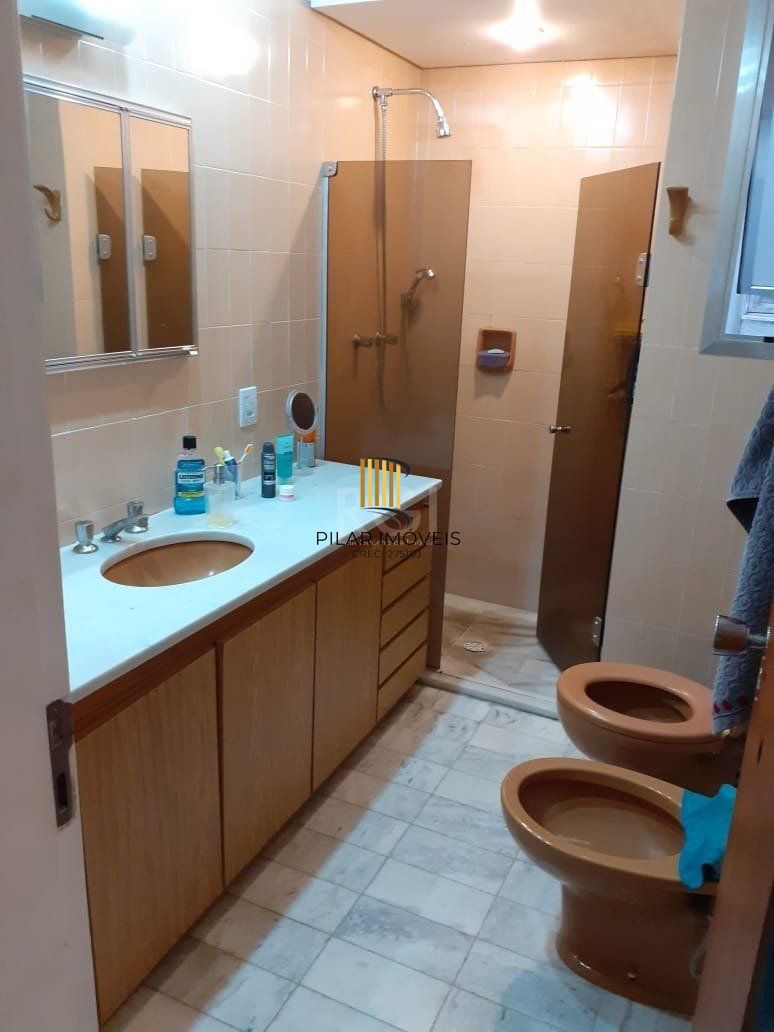 Apartamento no bairro Auxiliadora - 4 dormitórios