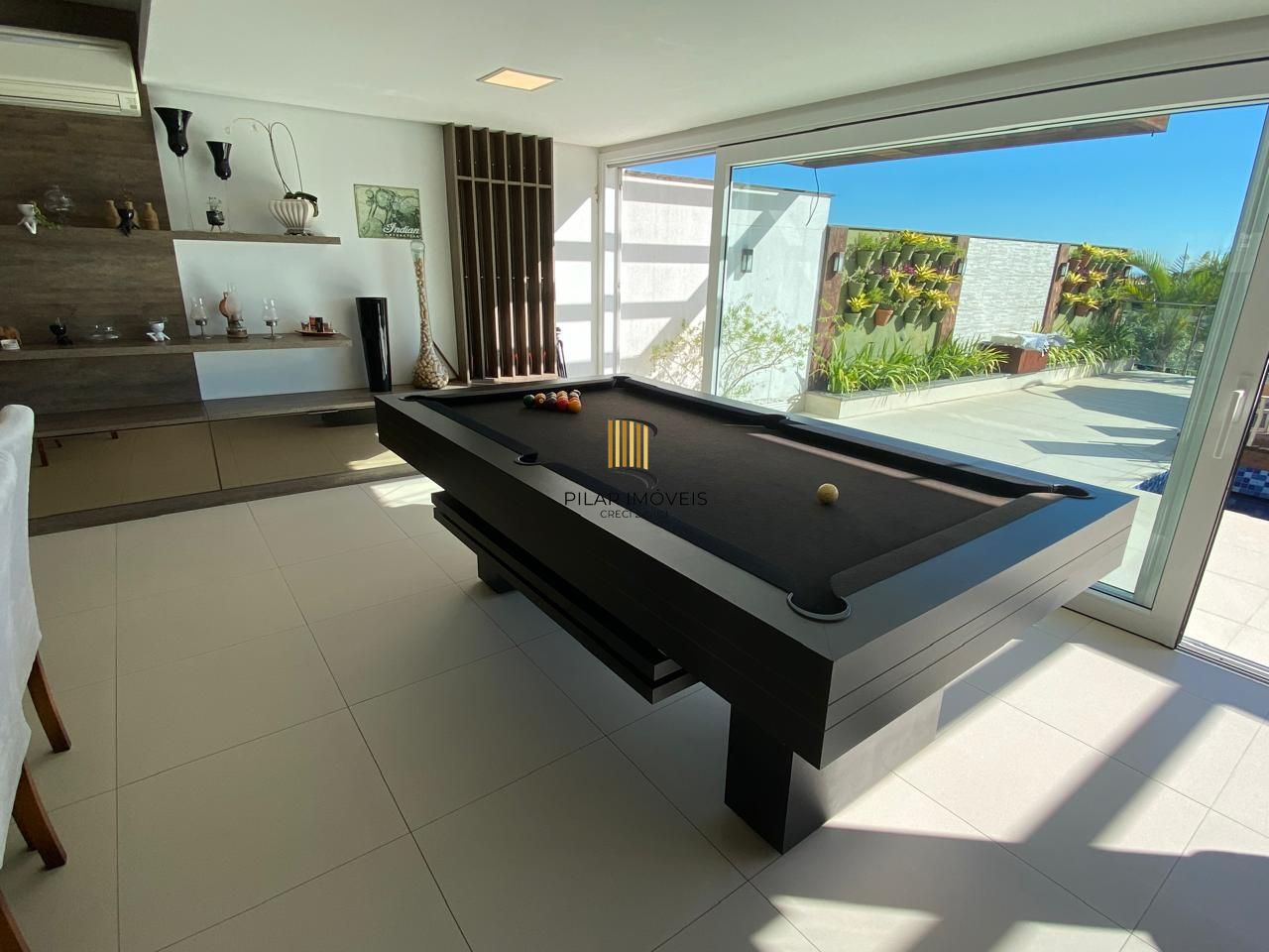 Casa em Ipanema com 4 Dormitórios sendo 3 Suíte