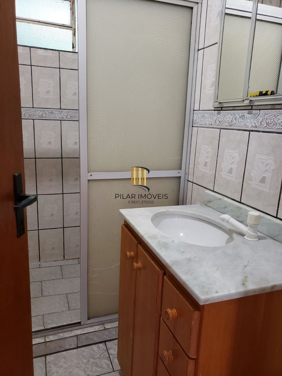 Casa para Venda - 300m², 5 dormitórios, 4 vagas - Vila Nova