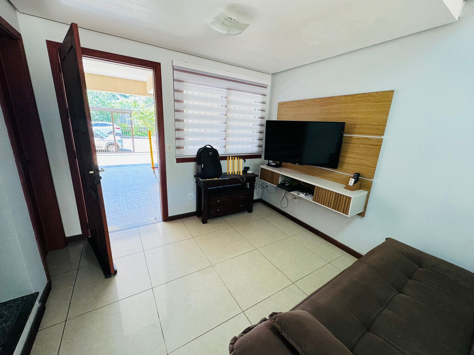 Casa no bairro Hípica - 3 dormitórios