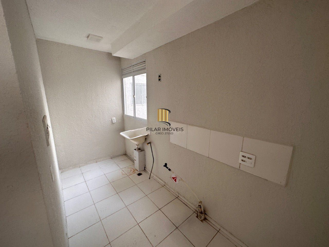 Apartamento na Restinga - 2 Dormitórios