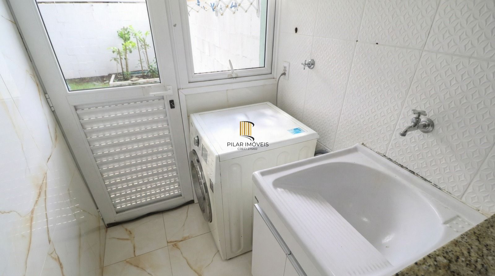 Casa 3 dormitórios Bairro Hípica