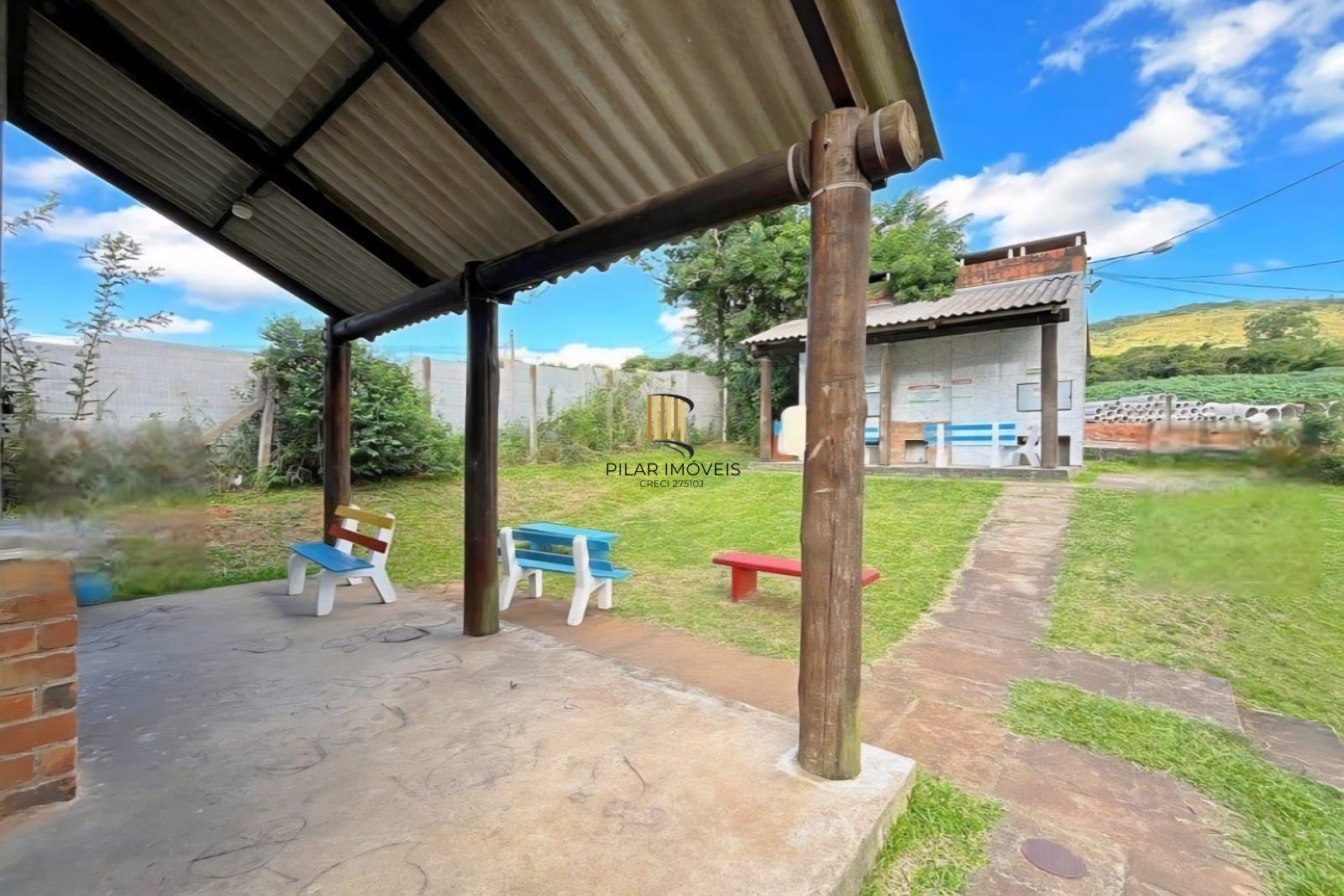 Apartamento no bairro Campo Novo - 2 dormitórios - 1 vaga de garagem