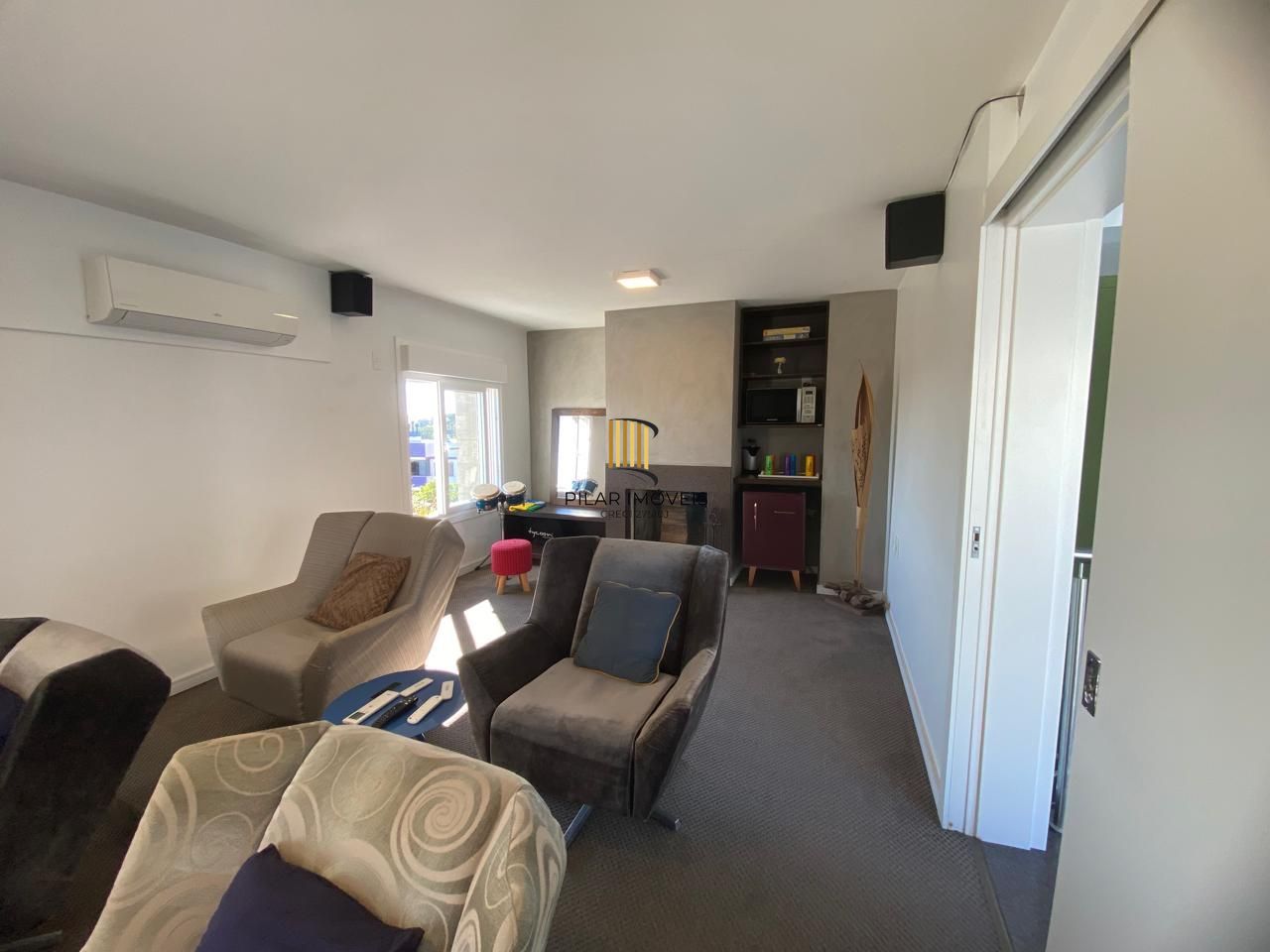 Casa em Ipanema com 4 Dormitórios sendo 3 Suíte