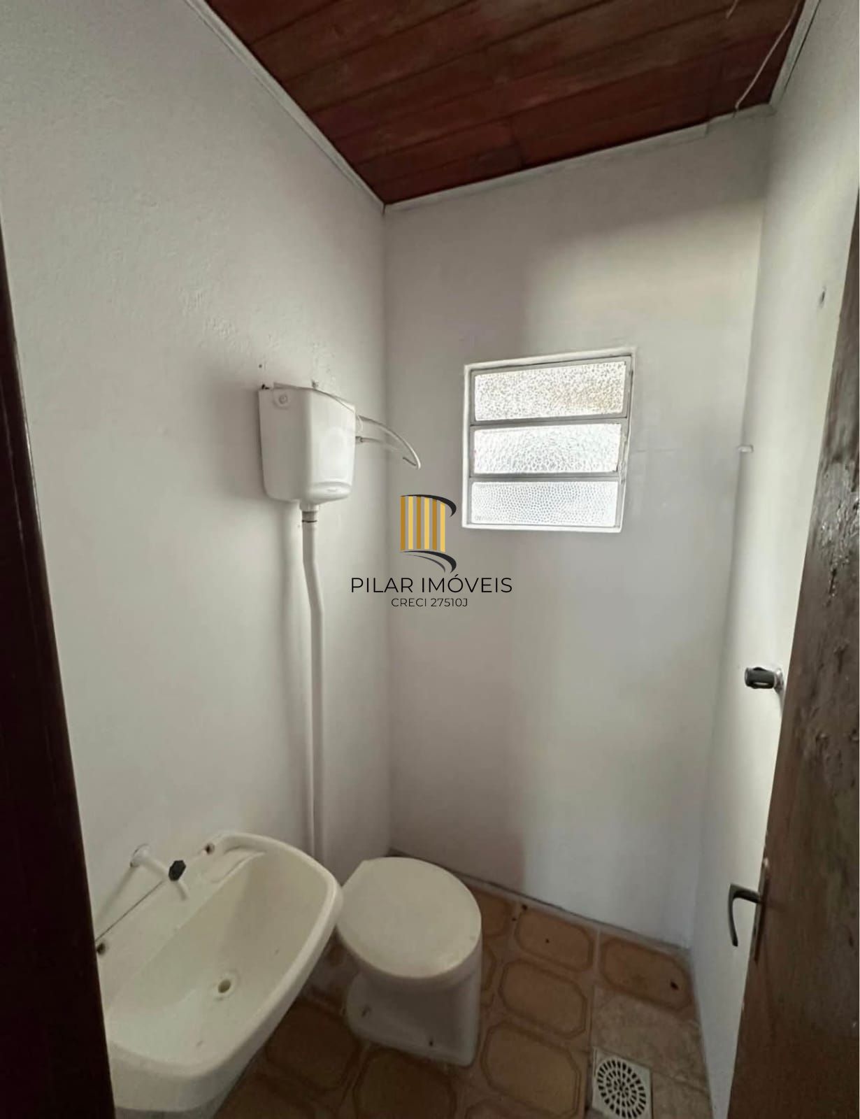 Excelente casa térrea 2 dormitórios Bairro Restinga