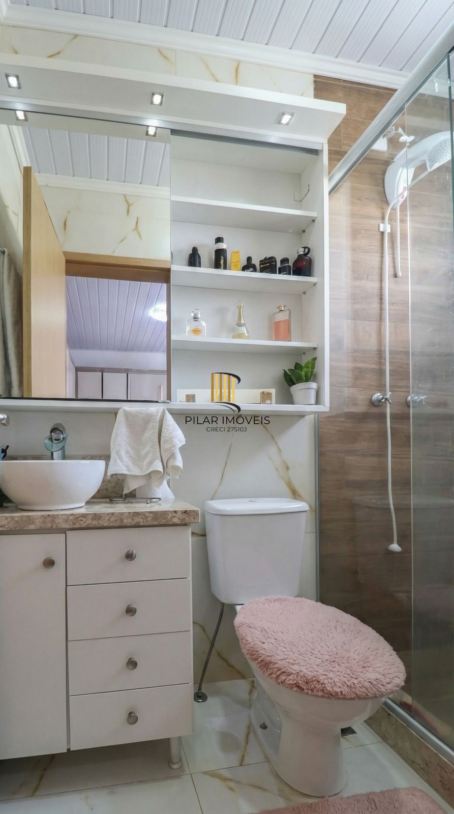 Casa 3 dormitórios Bairro Hípica