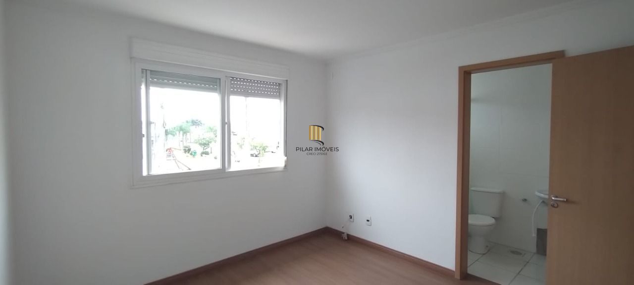 Sobrado no Bairro Hípica - 3 Dormitórios