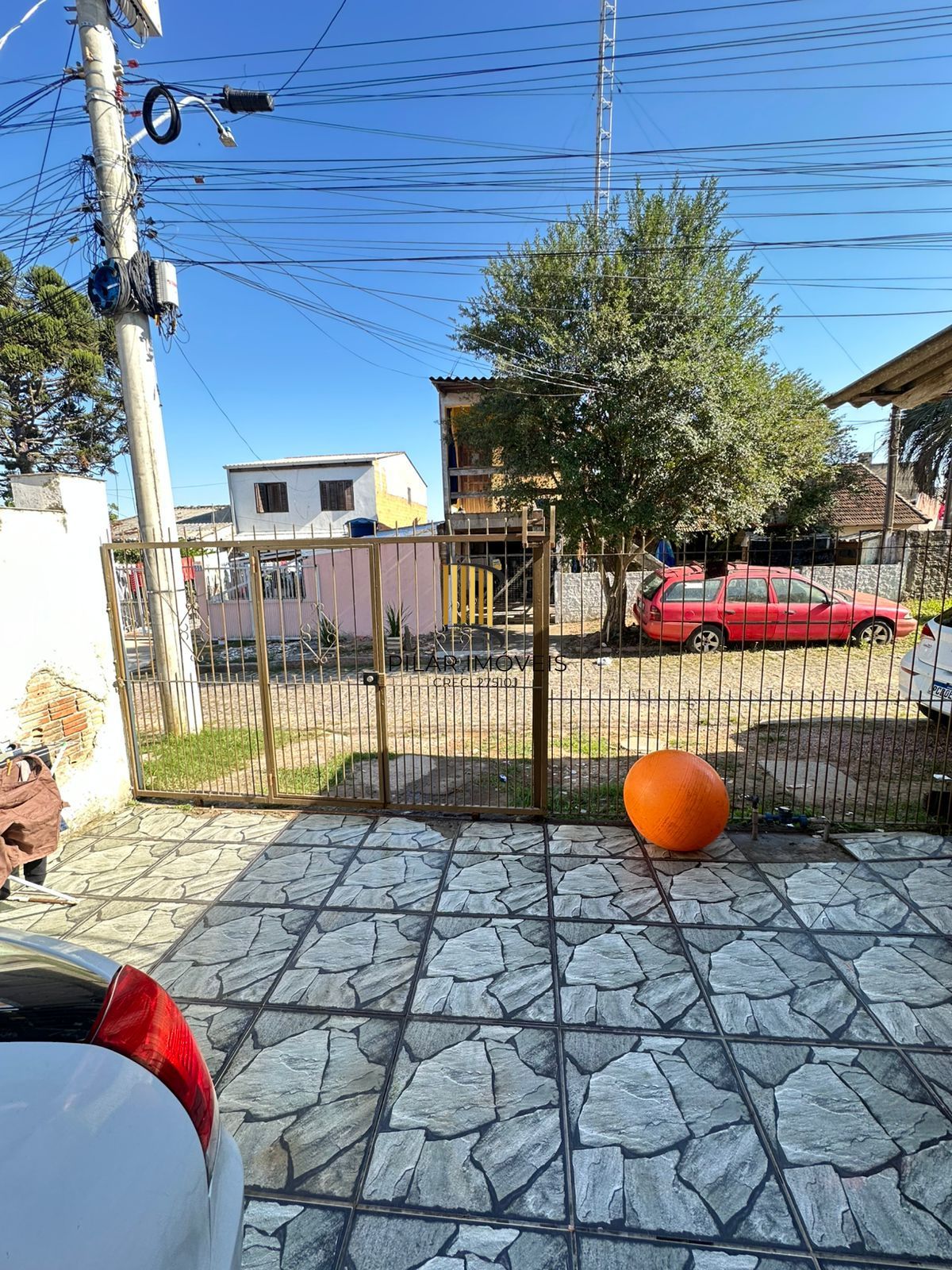 CASA NO BAIRRO RESTINGA