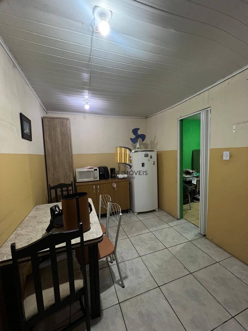 casa com 4 Dormitórios no Bairro Restinga