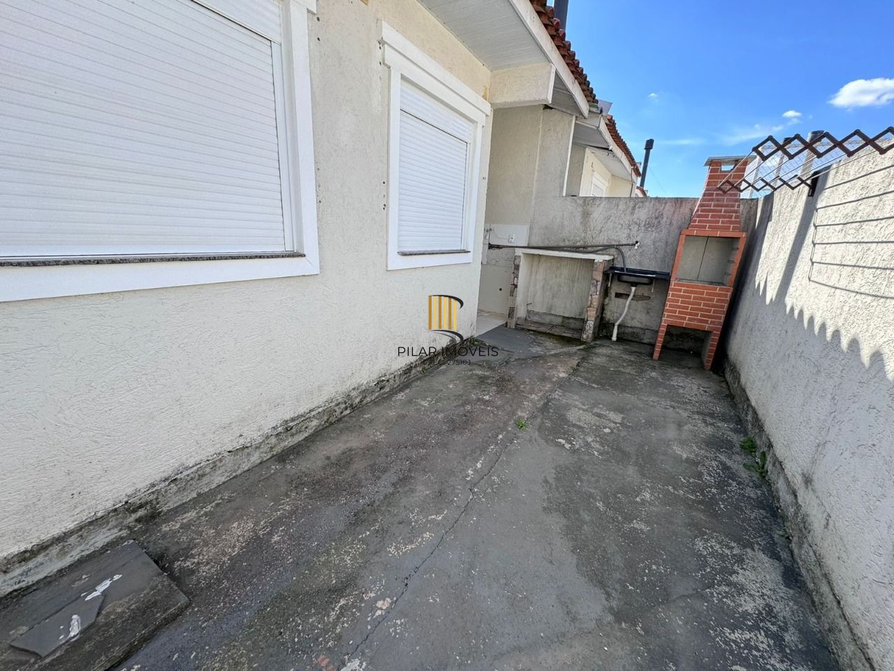 Casa 3 dormitórios no bairro Hípica