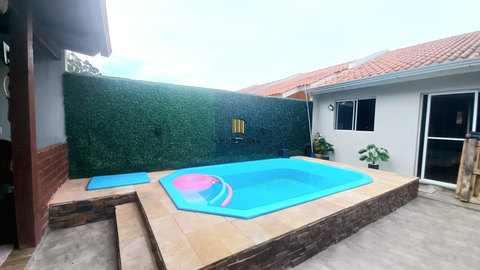 Casa no bairro Restinga - 2 dormitórios