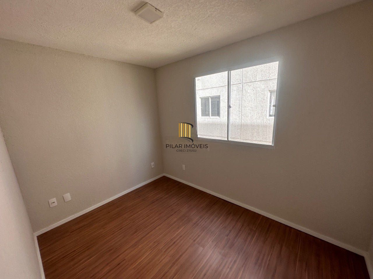 Apartamento na Restinga - 2 Dormitórios