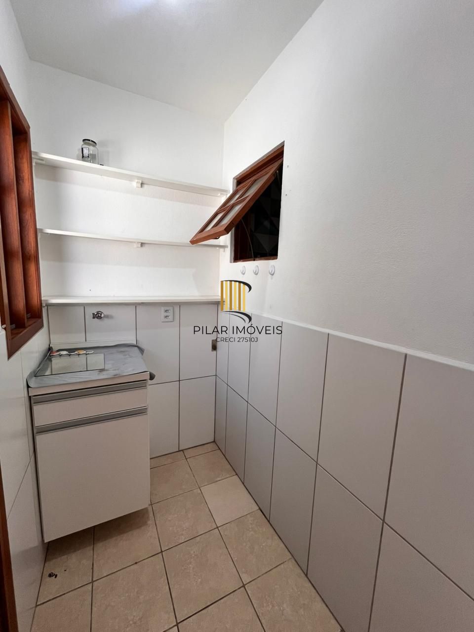 Casa em condomínio - 1 Dormitório