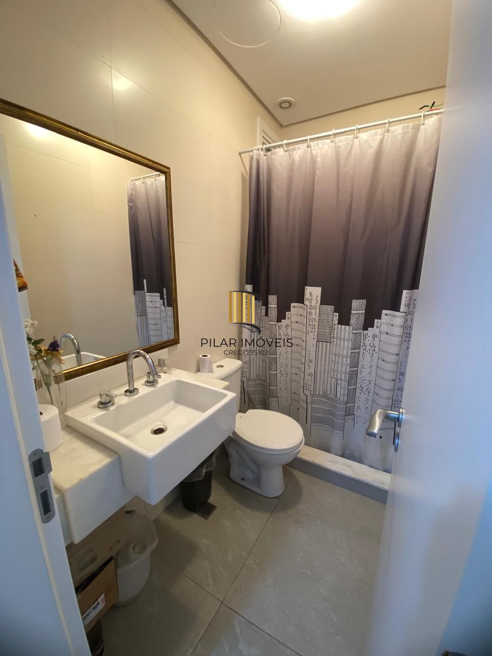 Casa em Ipanema com 4 Dormitórios sendo 3 Suíte