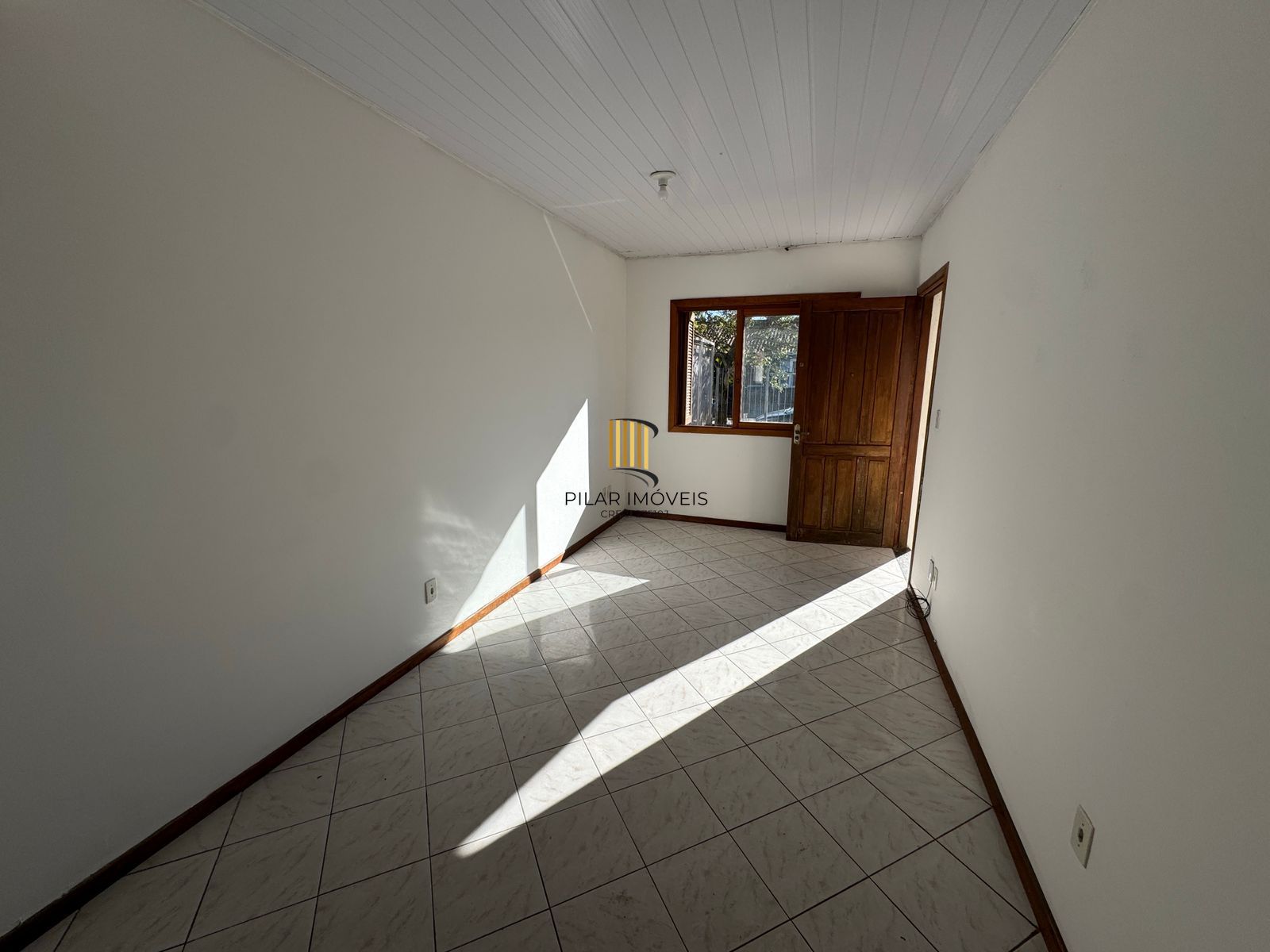 Casa no bairro Hípica - 2 dormitórios