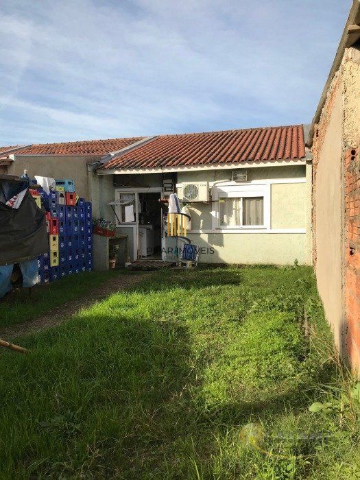 Casa no bairro Hípica - 2 dormitórios