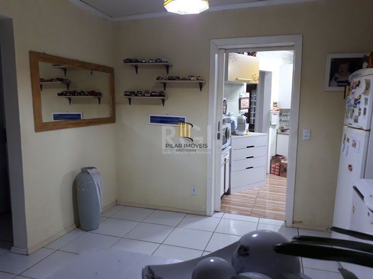 Casa com 4 dormitórios no bairro Vila Nova