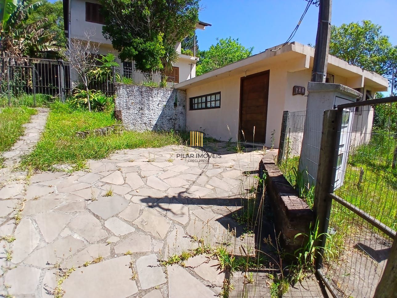 Casa para Venda - 300m², 5 dormitórios, 4 vagas - Vila Nova