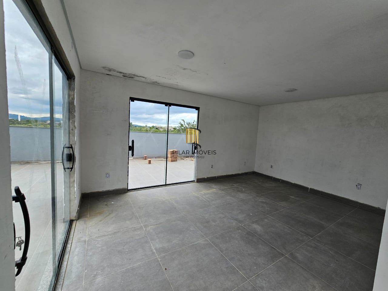 Casa no bairro Restinga 3 dormitórios | 1 suíte