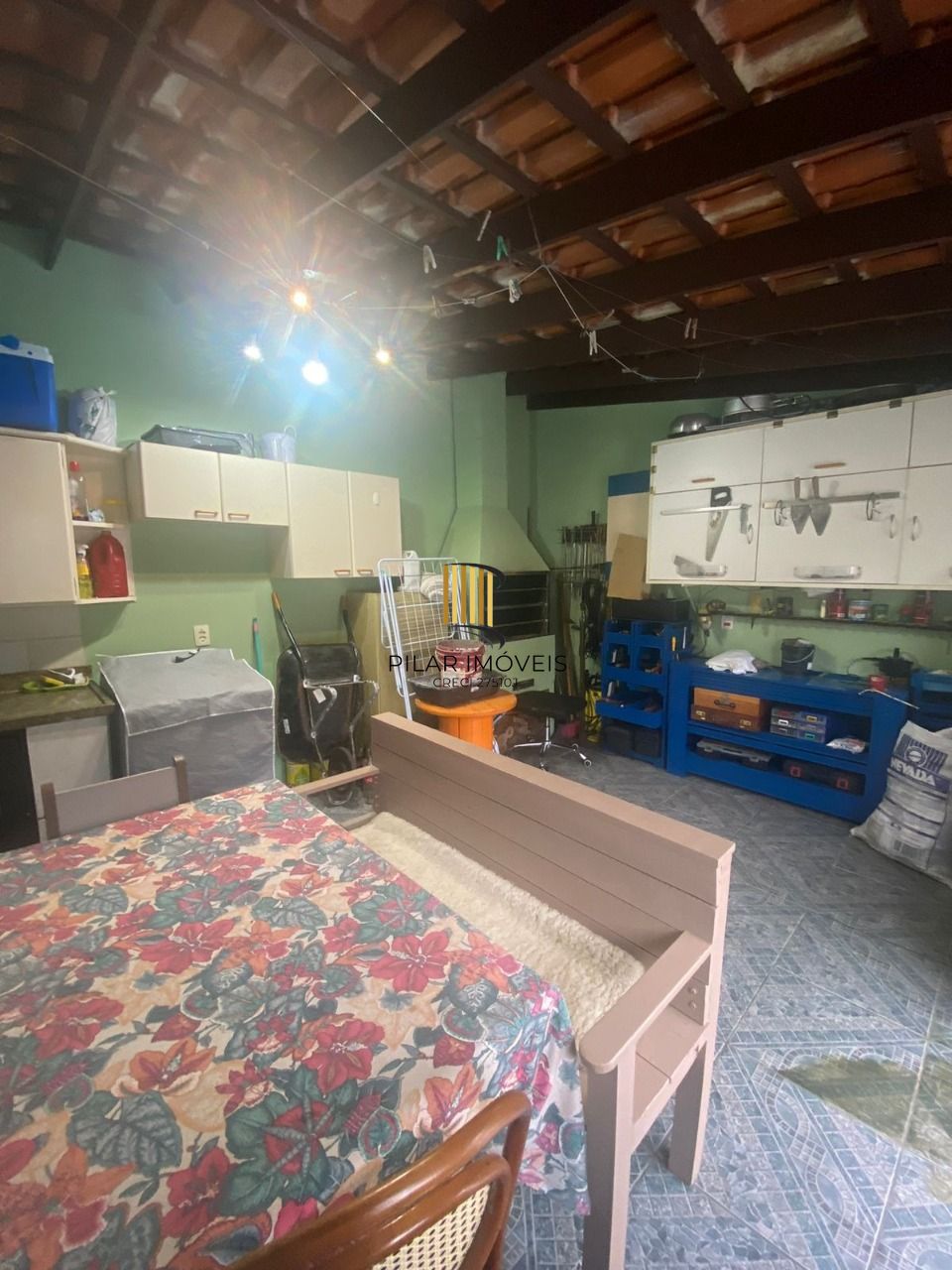 Casa 2 dormitórios no bairro Hípica