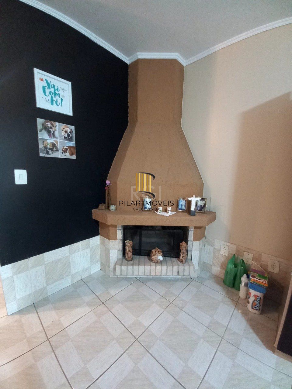 Casa no bairro Aberta dos Morros - 2 dormitórios