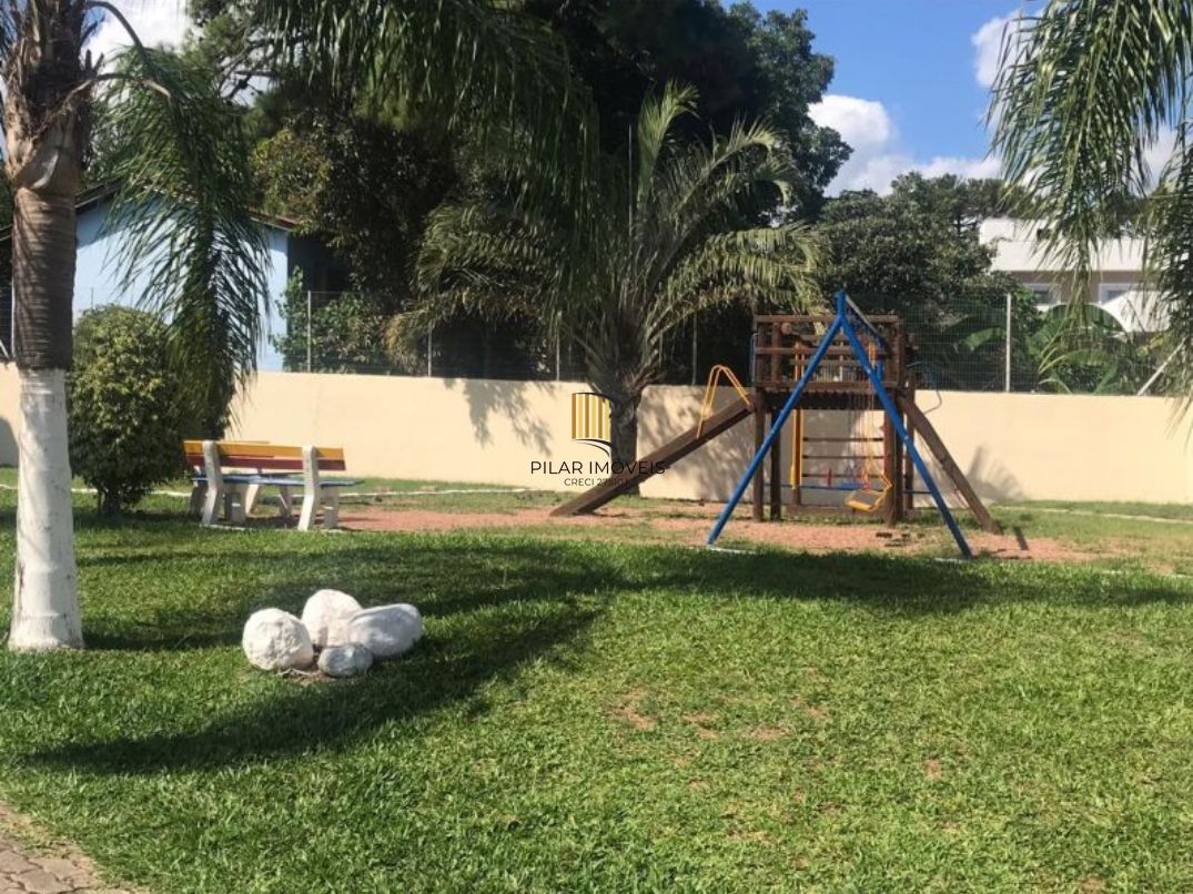 Sobrado em condomínio no bairro Hípica