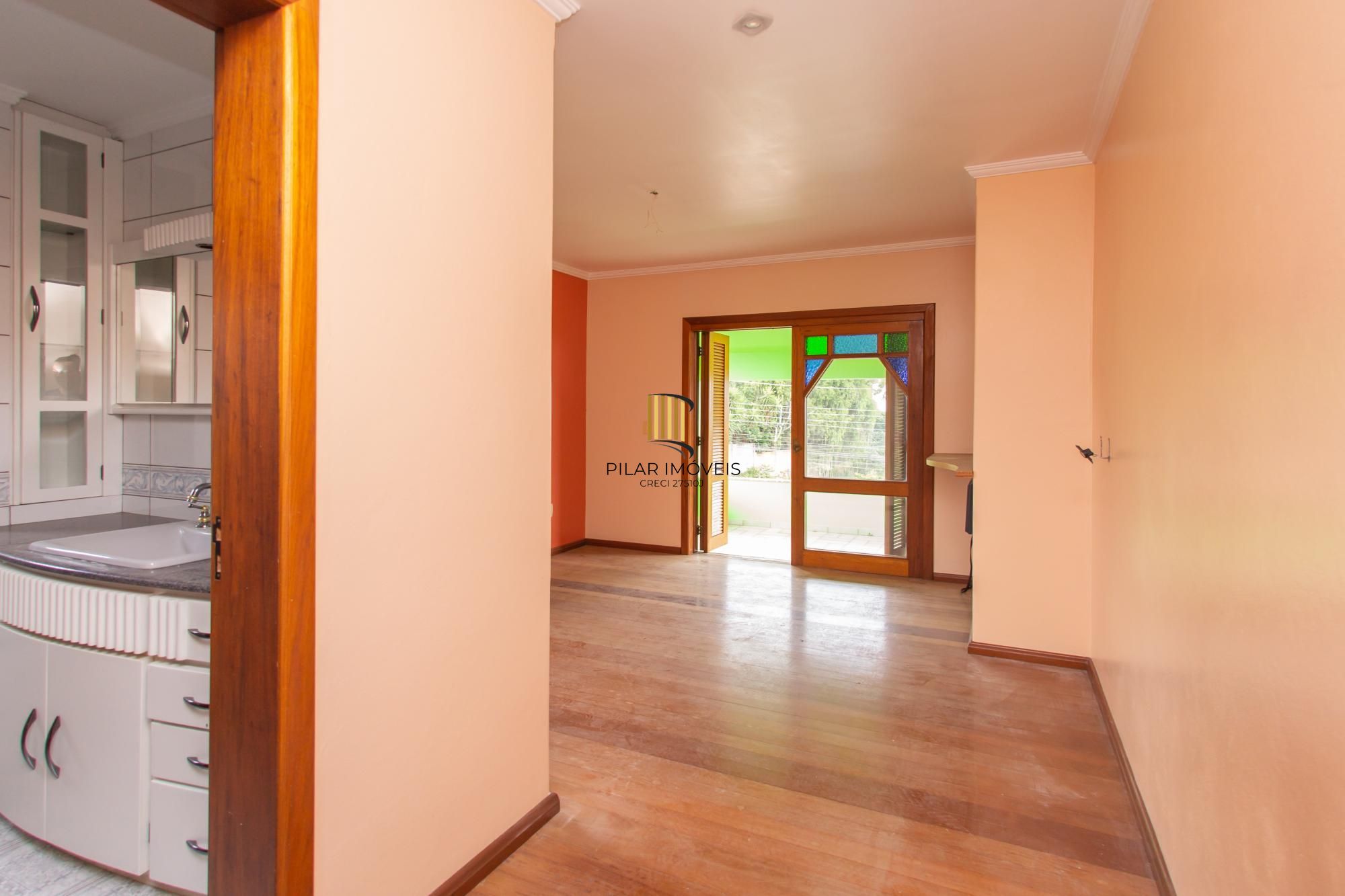 Casa com 3 quartos e 185m² à venda em Vila Nova