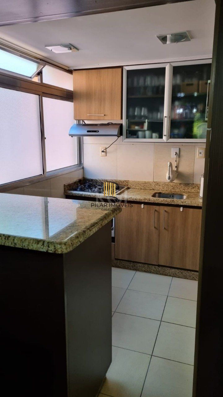 Apartamento no bairro Cavalhada - 3 dormitórios