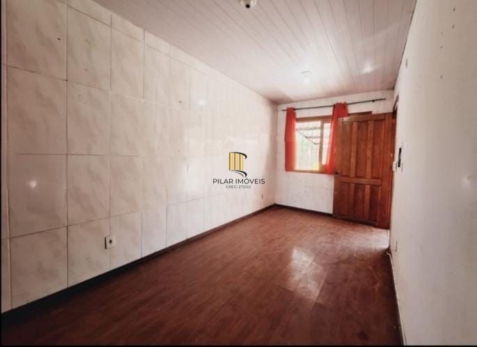 casa térrea com corredor lateral no bairro hípica