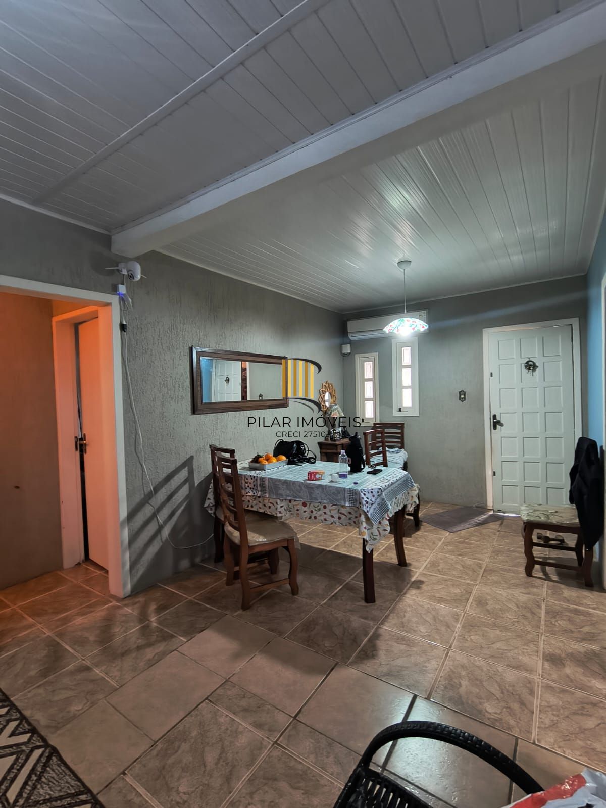 Casa de esquina com 3 dormitórios no bairro Campo Novo