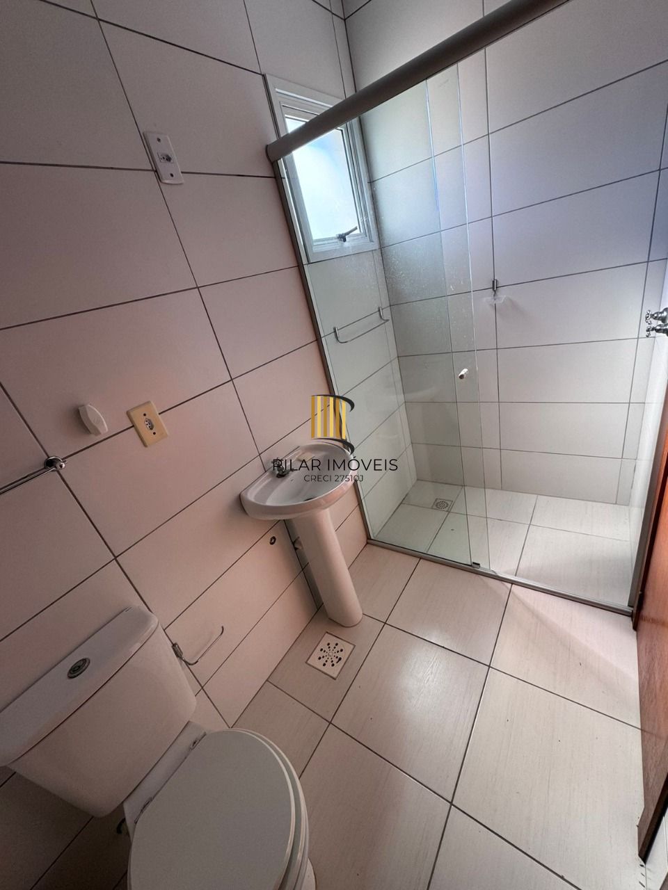 Casa 3 dormitórios no bairro Hípica