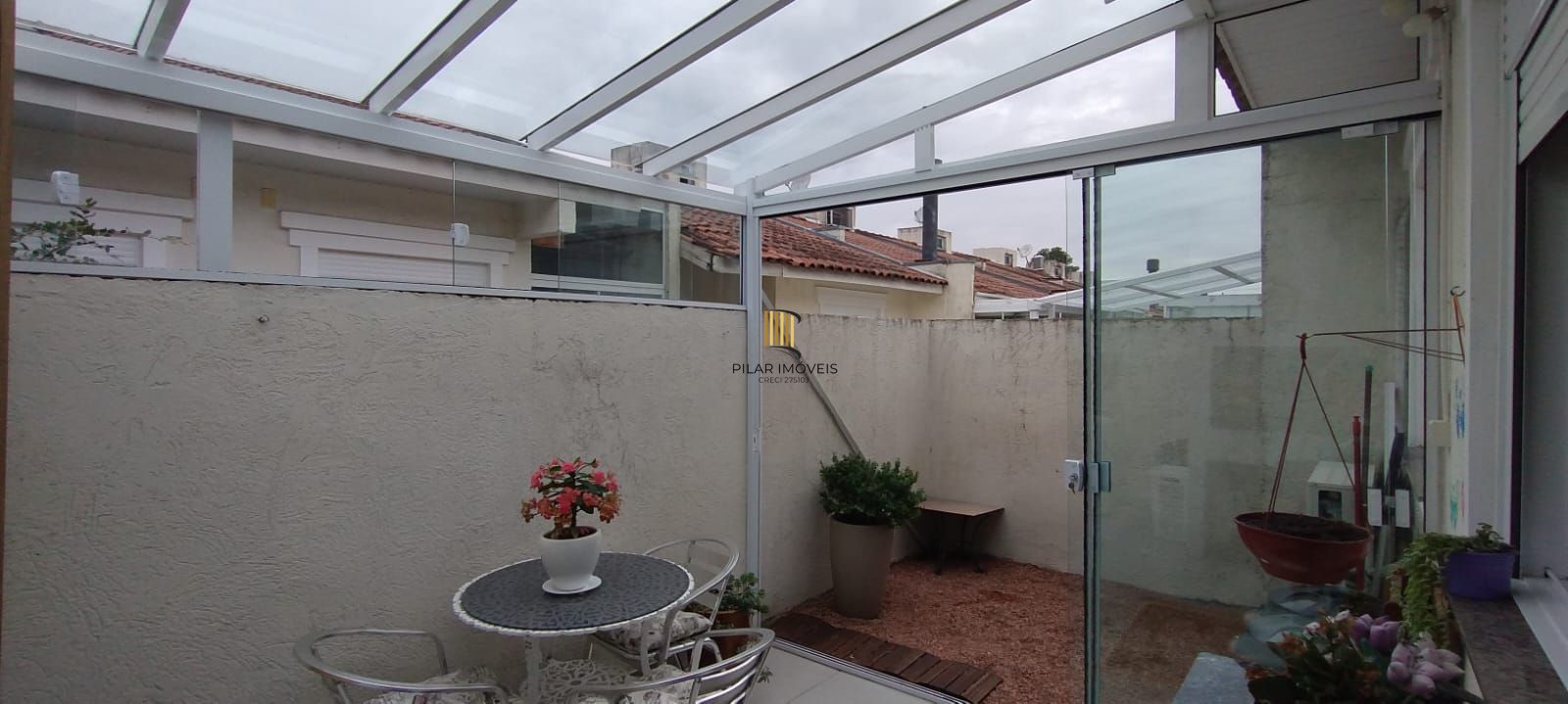 Casa em condomínio no bairro Hípica