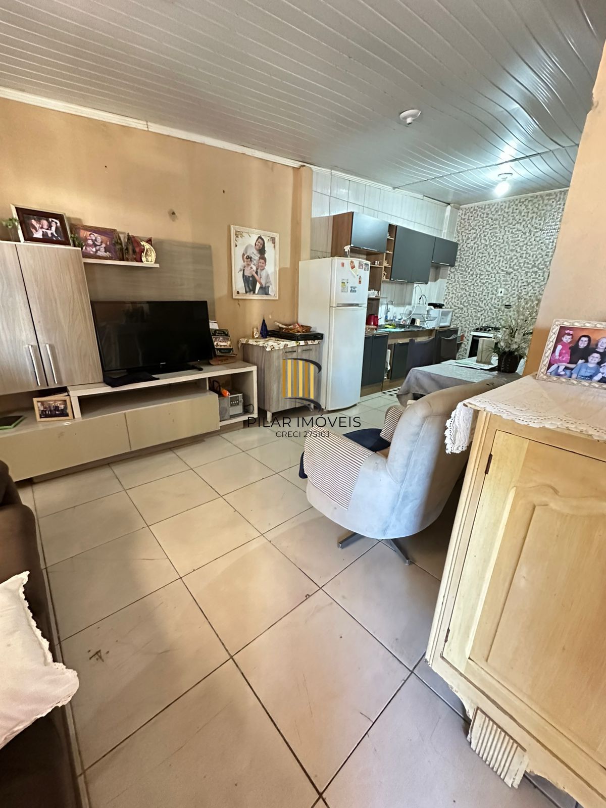 CASA NO BAIRRO RESTINGA