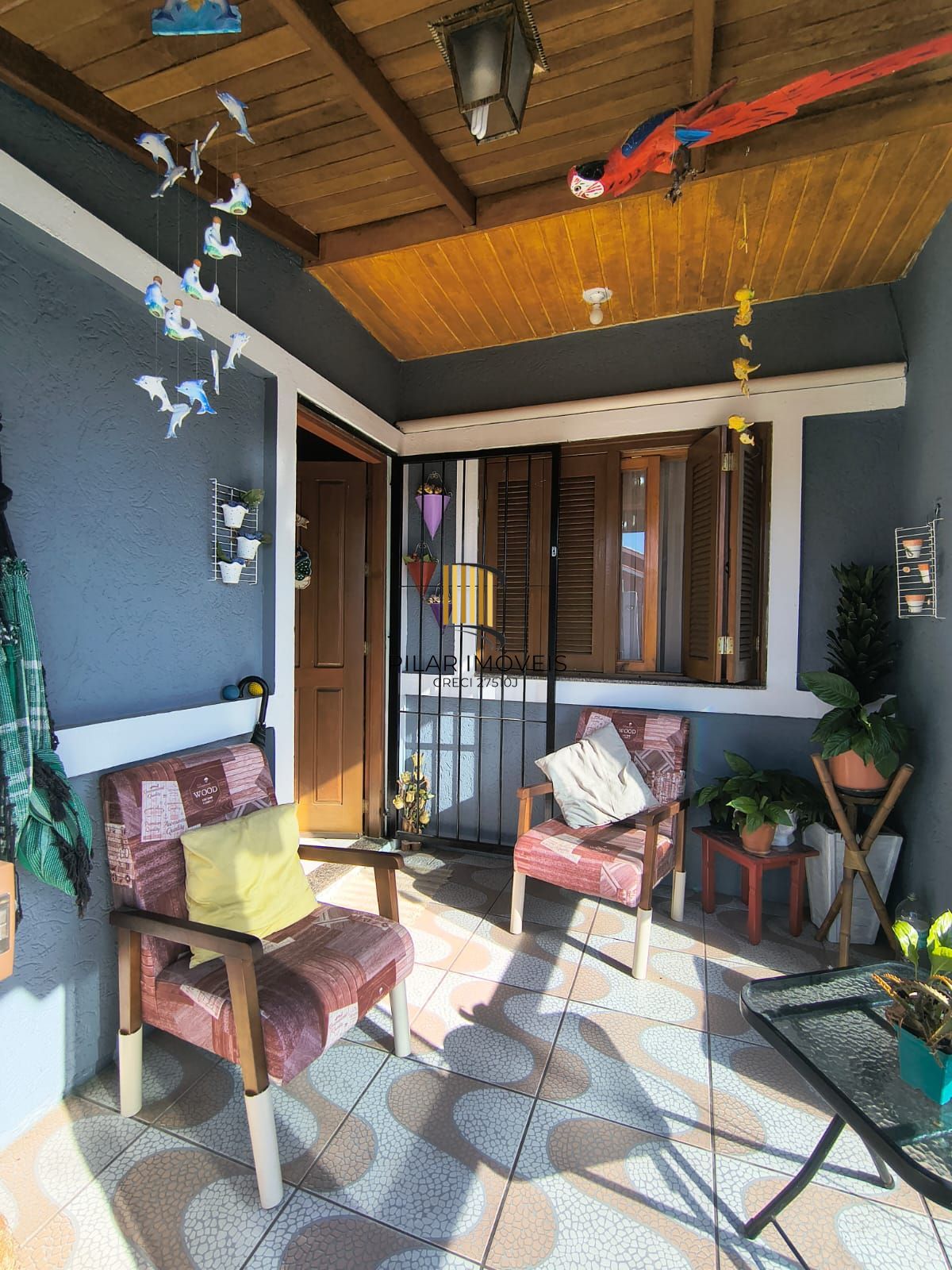 Belissima casa terrea de esquina, 3 dormitorios, semi mobiliada e com piscina, no Loteamento Moradas do Sul