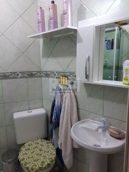 Casa com 4 dormitórios no bairro Vila Nova