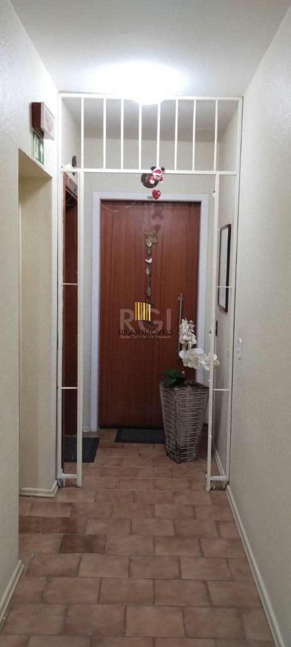 Apartamento no Bairro Glória - 2 Dormitório