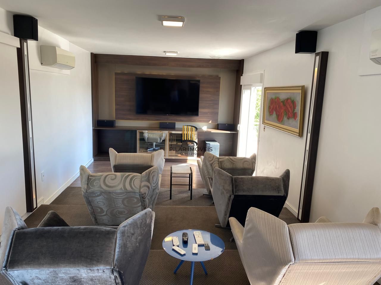 Casa em Ipanema com 4 Dormitórios sendo 3 Suíte