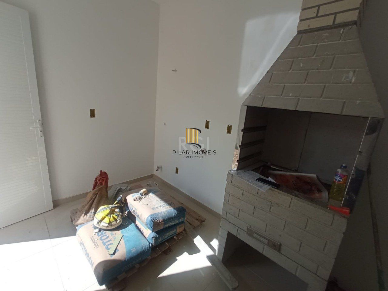 Casa no bairro Aberta dos Morros - 3 dormitórios