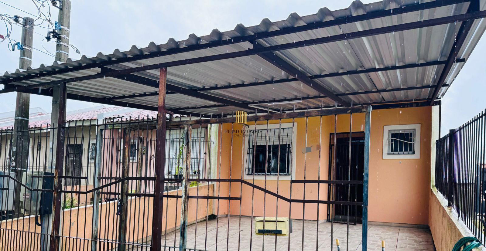 Casa de esquina no Winter Park Restinga - Pilar Imóveis
