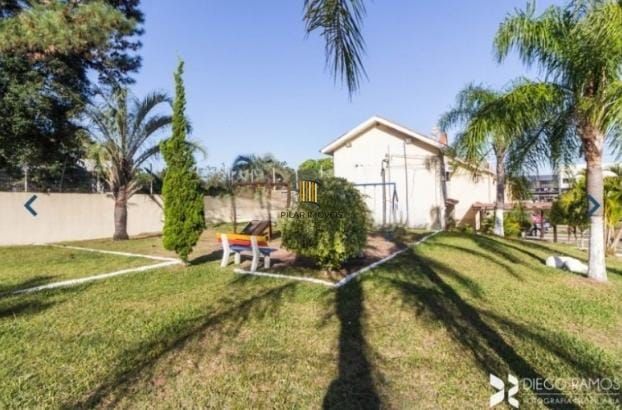 Sobrado em condomínio no bairro Hípica