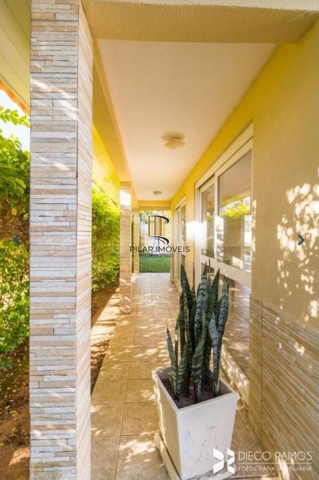 Sobrado em condomínio no bairro Hípica