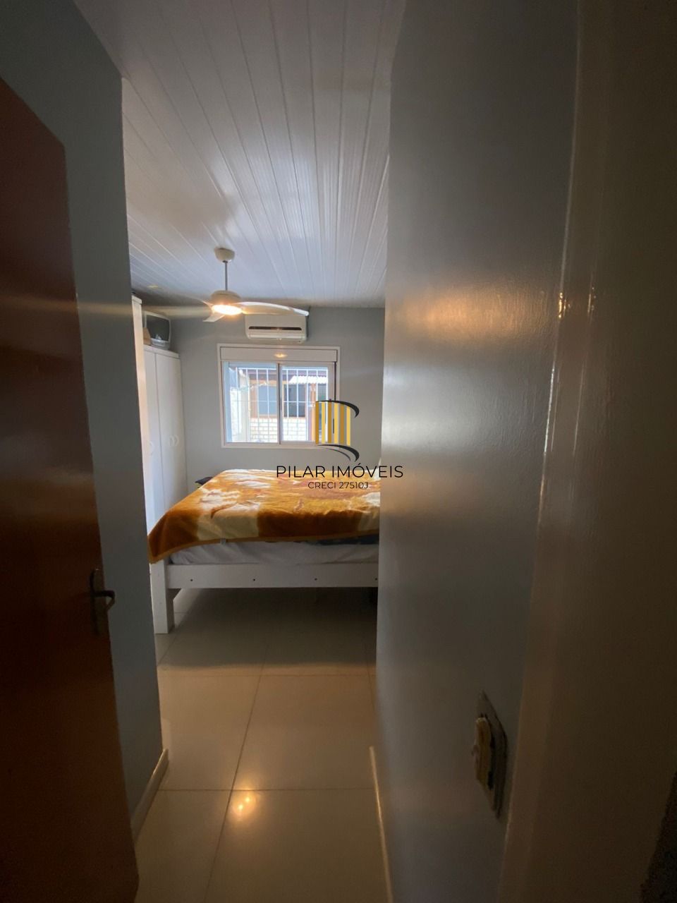 Casa 2 dormitórios no bairro Hípica